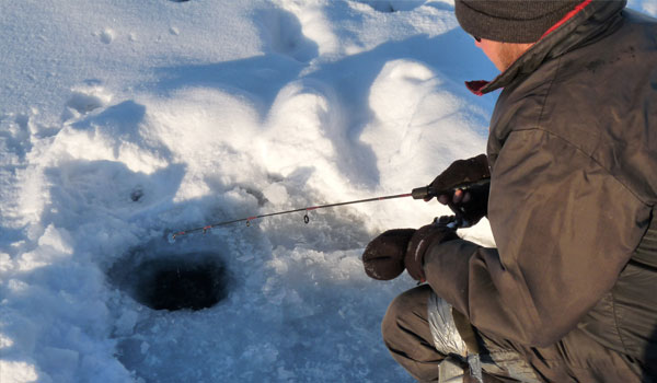 Ice Fishing Tips That All Fishing Enthusiasts Must Be Aware Of